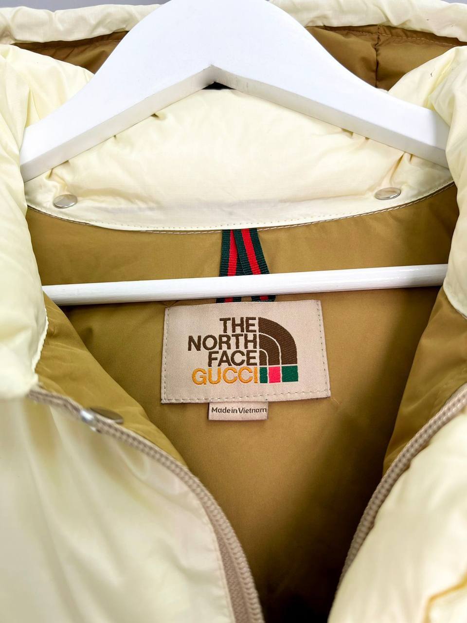 Элитный пуховик Gucci BP-20619 Элитный пуховик Gucci BP-20619