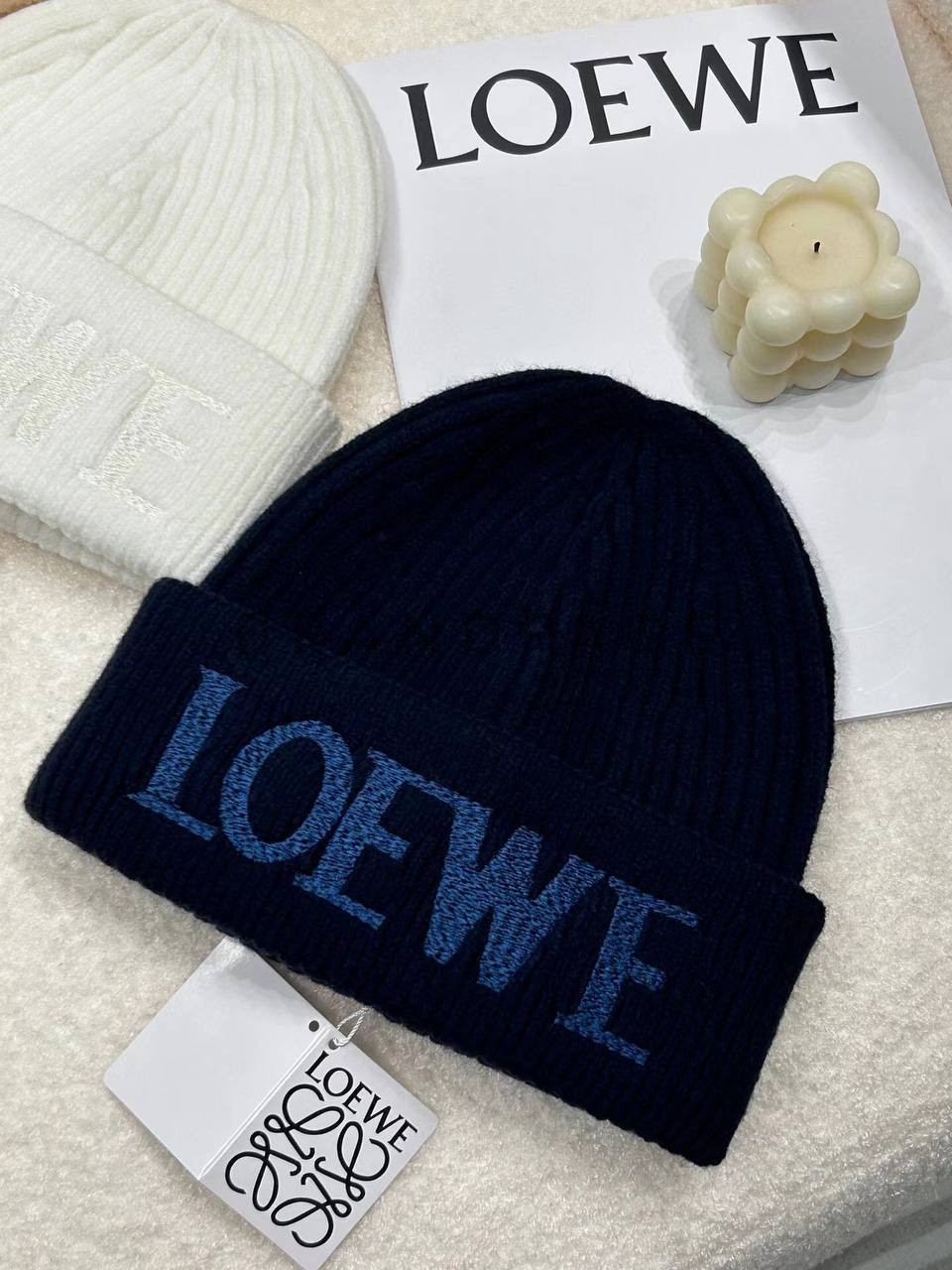 Шапка из шерсти Loewe BPLUX12551 Шапка из шерсти Loewe BPLUX12551