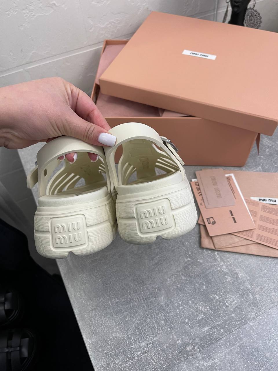 Сандалии премиум Miu Miu BP-50530 Сандалии премиум Miu Miu BP-50530