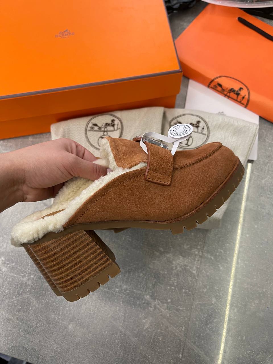 Эксклюзивные мюли Hermes BP-44228 Эксклюзивные мюли Hermes BP-44228