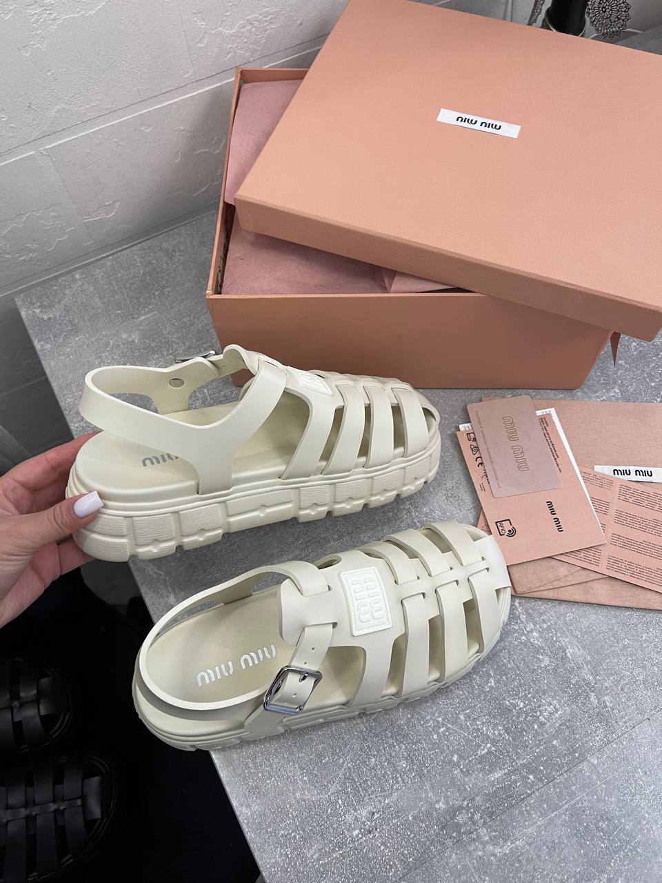 Сандалии премиум Miu Miu BP-50530 Сандалии премиум Miu Miu BP-50530