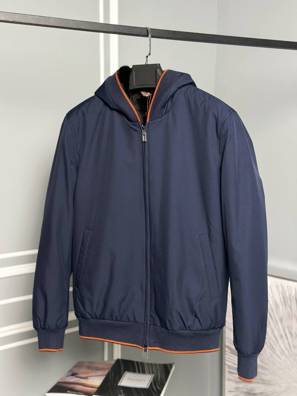 Бомбер для повседневного стиля с мехом Loro Piana BP-42306 Бомбер для повседневного стиля с мехом Loro Piana BP-42306