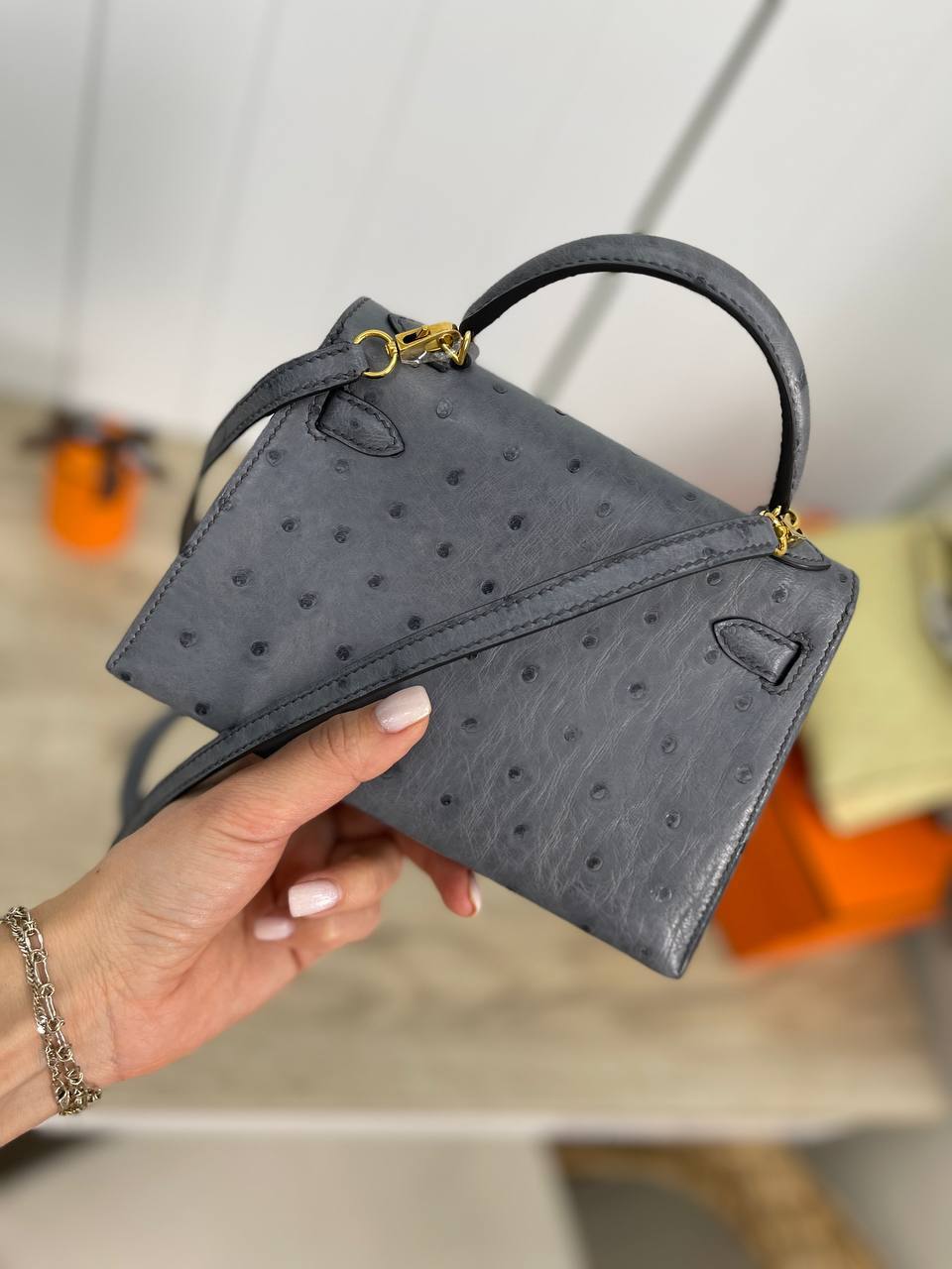 Трендовая сумка Kelly мини женская из кожи Ostrich, Hermes BP-25976 Трендовая сумка Kelly мини женская из кожи Ostrich, Hermes BP-25976