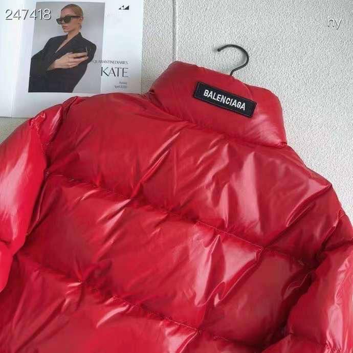 Коллекционный пуховик Balenciaga BP-38900 Коллекционный пуховик Balenciaga BP-38900