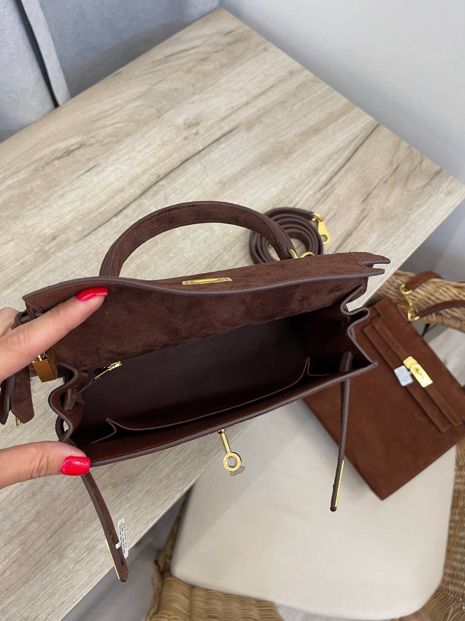 Женская сумка Kelly 25 PHW коллекционная, Hermes BP-52452 Женская сумка Kelly 25 PHW коллекционная, Hermes BP-52452