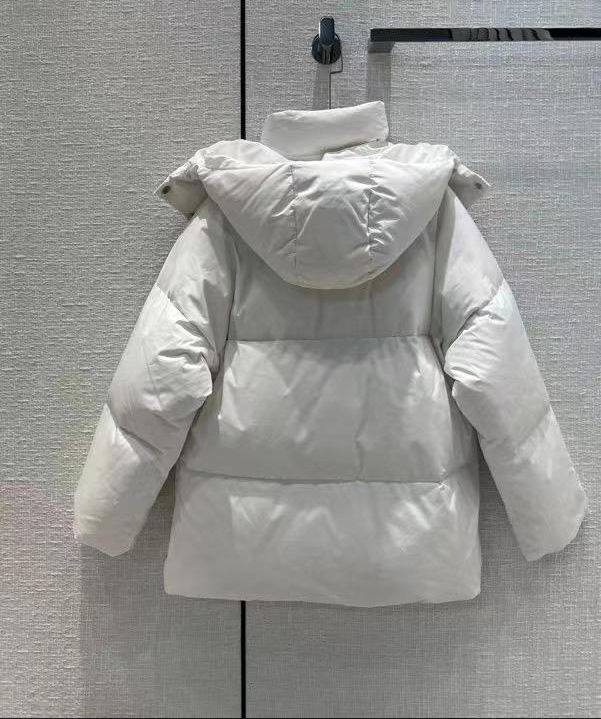 Коллекционный пуховик Bottega Veneta BP-19401 Коллекционный пуховик Bottega Veneta BP-19401