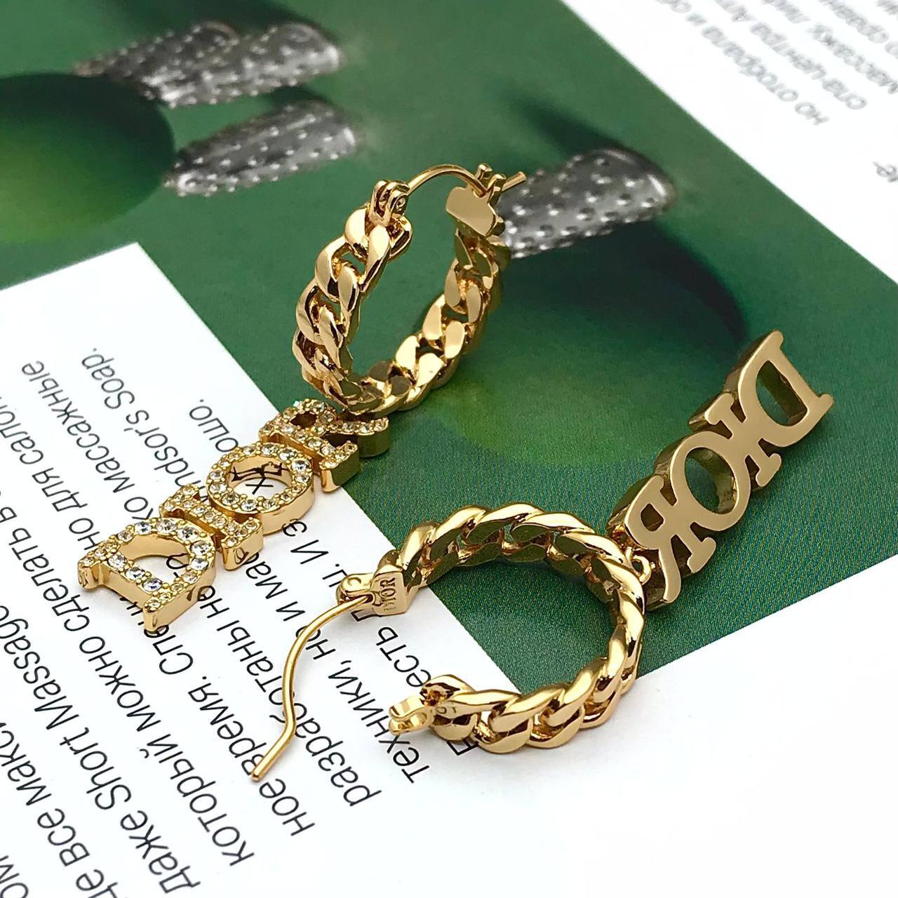 Серьги Christian Dior трендовые BP-37912 Серьги Christian Dior трендовые BP-37912