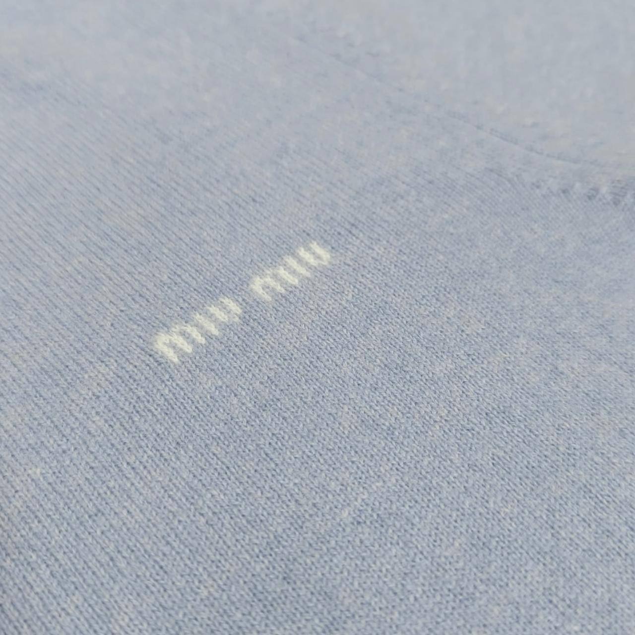 Трендовая кофта Miu Miu BP-53905 Трендовая кофта Miu Miu BP-53905