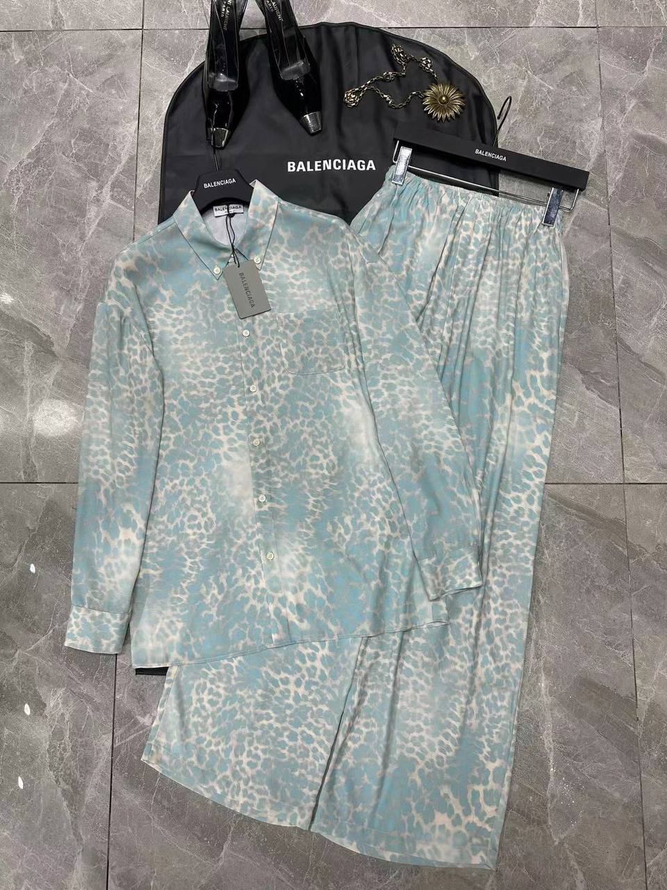 Женский костюм Balenciaga коллекционный BP-50235 Женский костюм Balenciaga коллекционный BP-50235