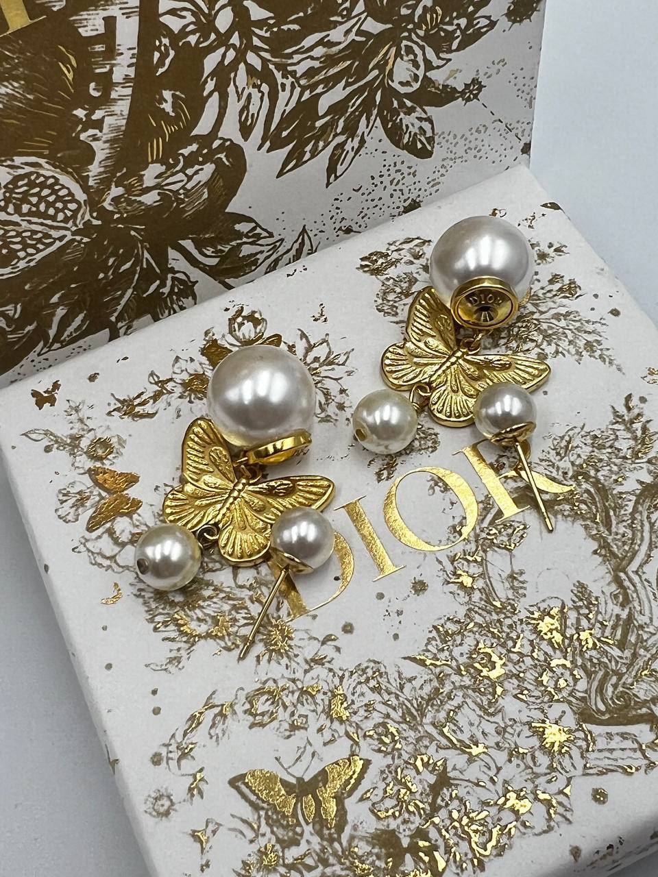 Коллекционные серьги Christian Dior BP-46638 Коллекционные серьги Christian Dior BP-46638