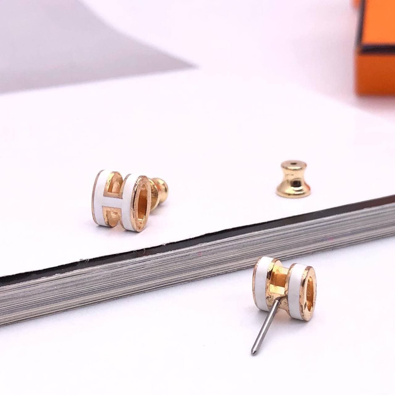 Элитные серьги Hermes BP-9393 Элитные серьги Hermes BP-9393