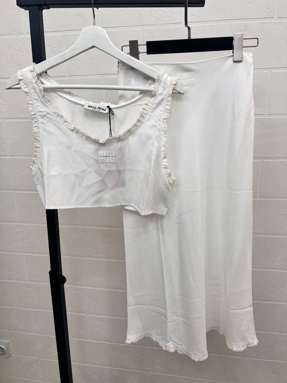 Костюм женский лимитированный Miu Miu BP-52501 Костюм женский лимитированный Miu Miu BP-52501