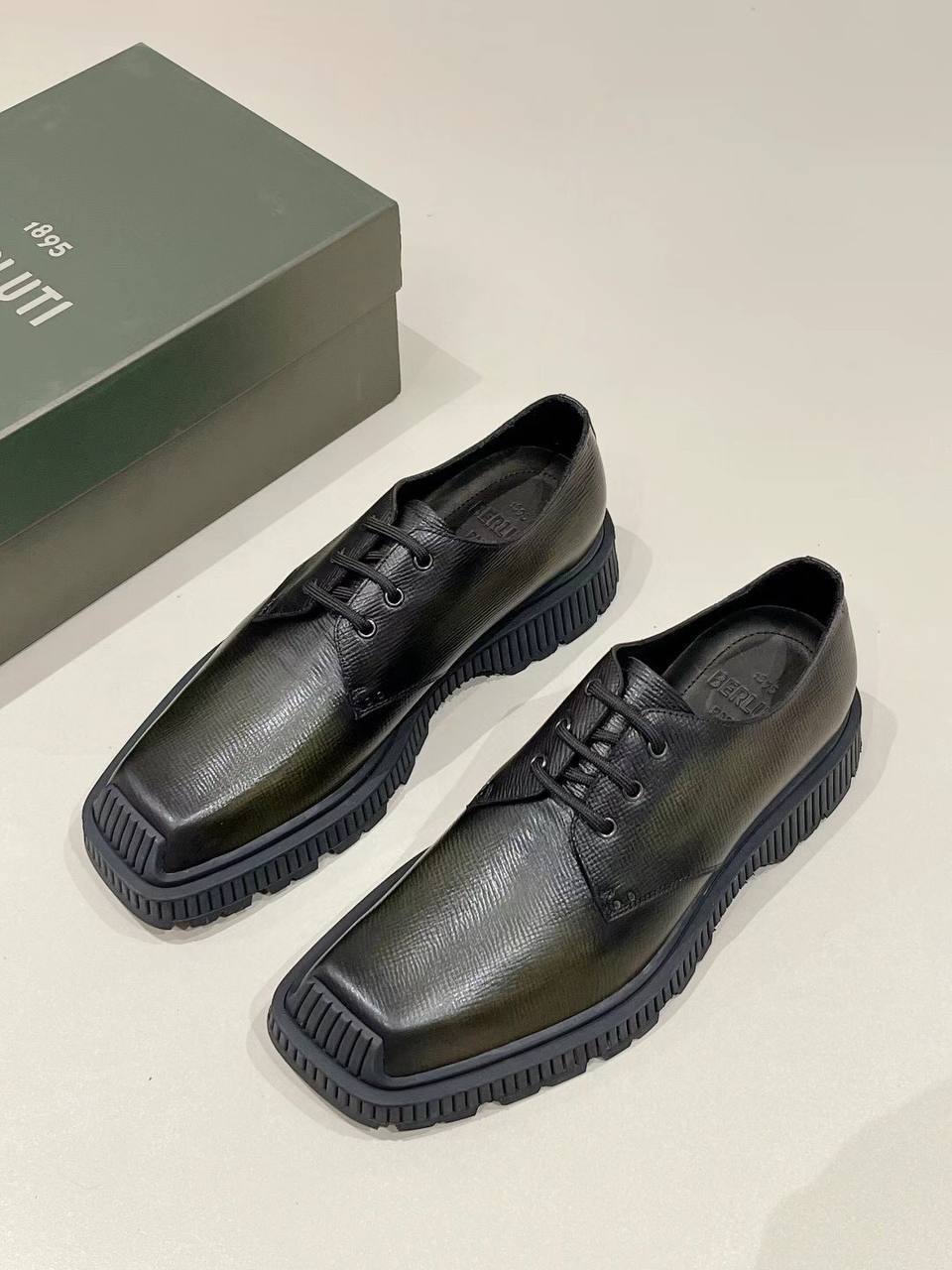 Дизайнерские туфли Berluti BP-20098 Дизайнерские туфли Berluti BP-20098