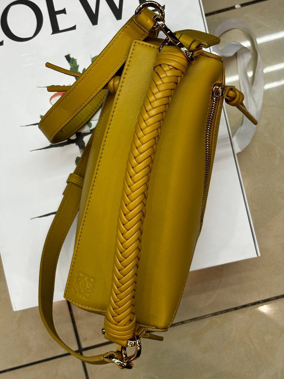 Сумка желтая-карри через плечо Loewe BP-31445243 Сумка желтая-карри через плечо Loewe BP-31445243