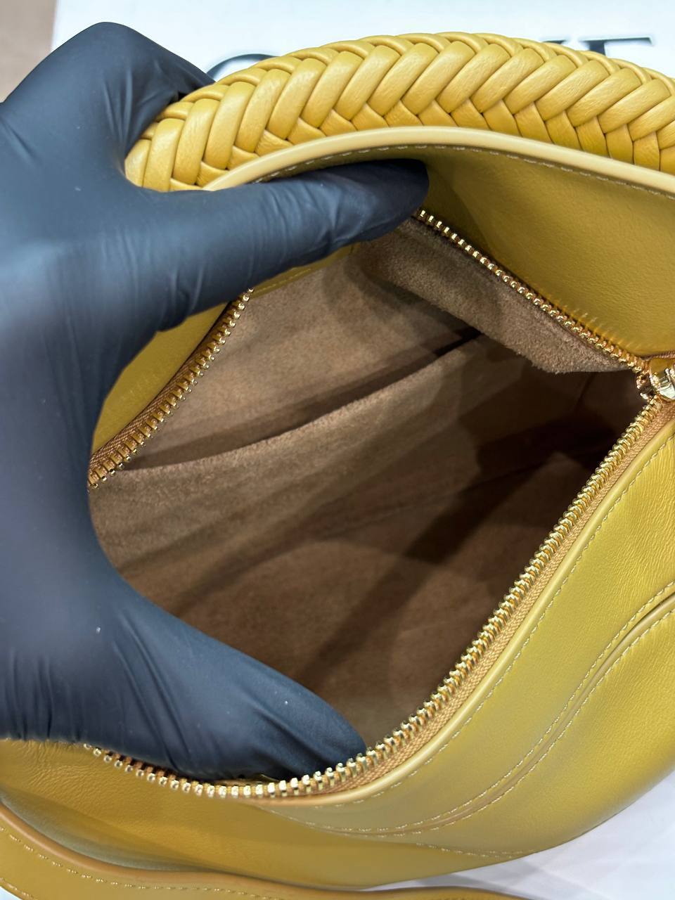 Сумка желтая-карри через плечо Loewe BP-31445243 Сумка желтая-карри через плечо Loewe BP-31445243