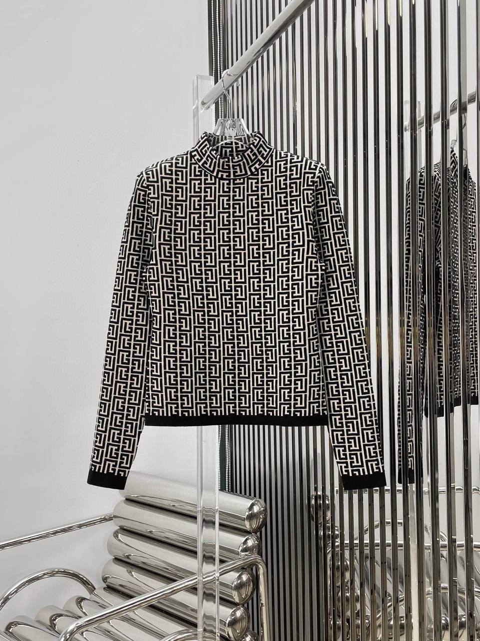 Balmain BP-24411 коллекционная кофта Balmain BP-24411 коллекционная кофта