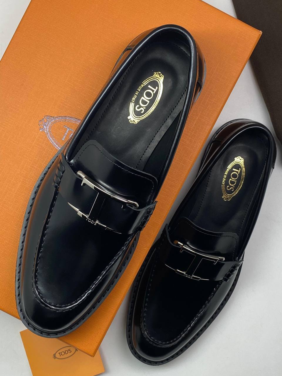 Повседневные лоферы Tods BP-42894 Повседневные лоферы Tods BP-42894