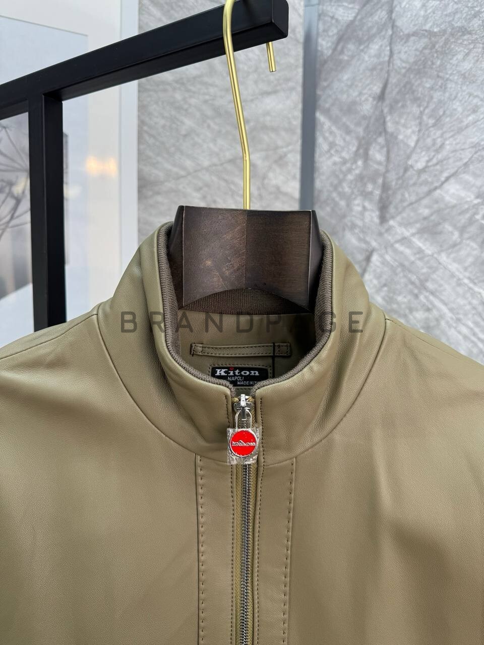 Кожаная куртка из кожи ягненка Kiton BPLUX5604 Кожаная куртка из кожи ягненка Kiton BPLUX5604