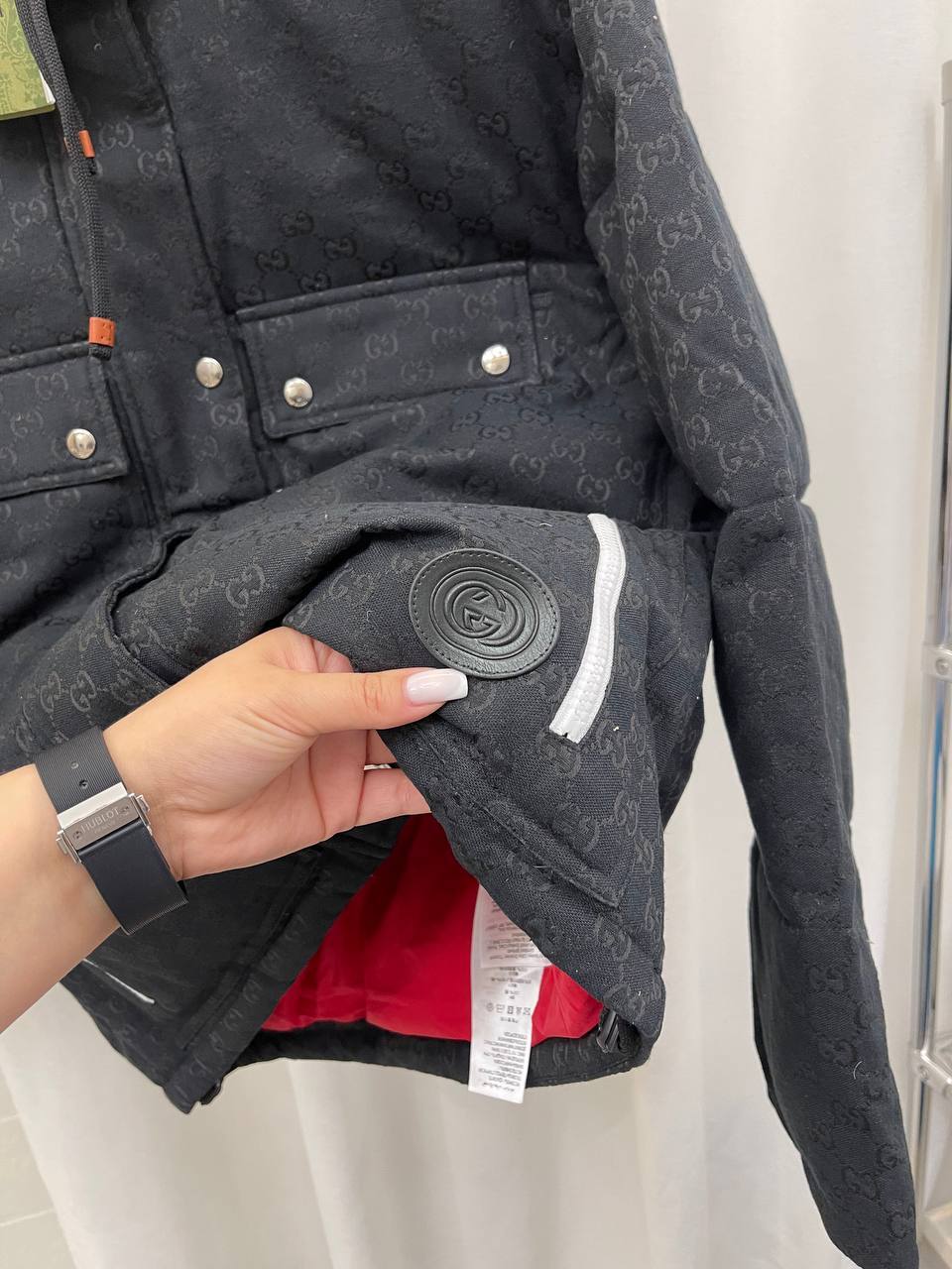 Пуховик Gucci BP-38909 повседневный Пуховик Gucci BP-38909 повседневный