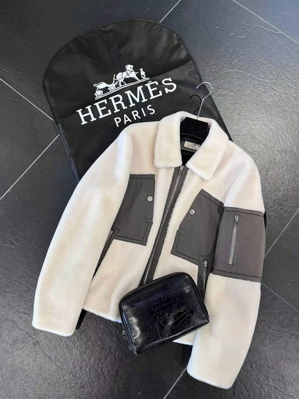 Шуба белая для стильного образа Hermes BP-21682 Шуба белая для стильного образа Hermes BP-21682