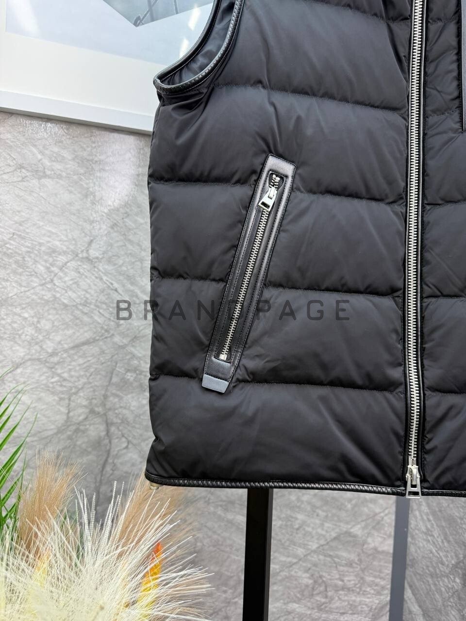 Жилет из нейлона Tom Ford BPLUX5594 Жилет из нейлона Tom Ford BPLUX5594