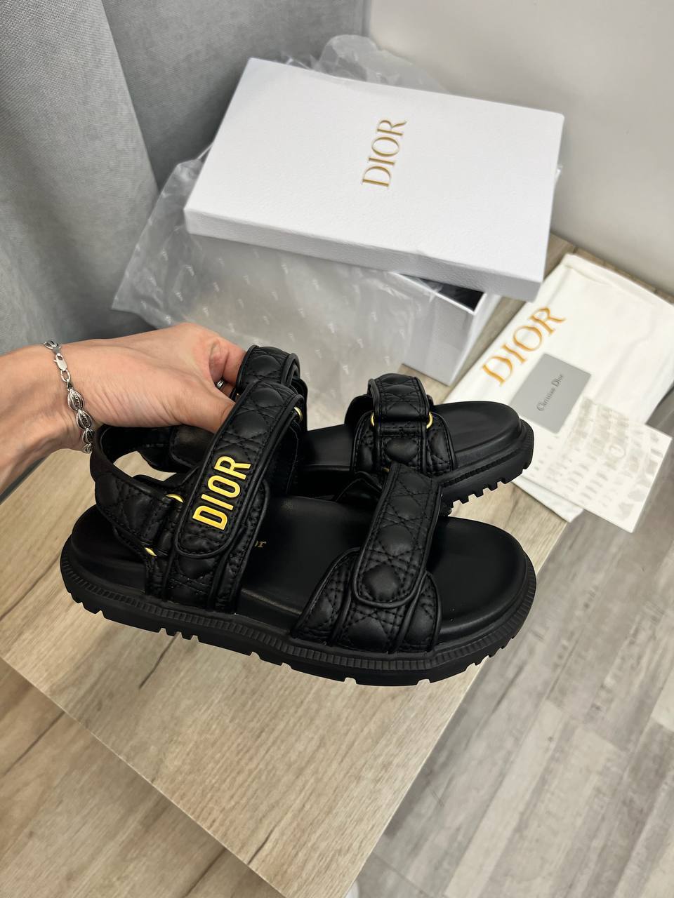 Трендовые сандалии Christian Dior BP-50028 Трендовые сандалии Christian Dior BP-50028