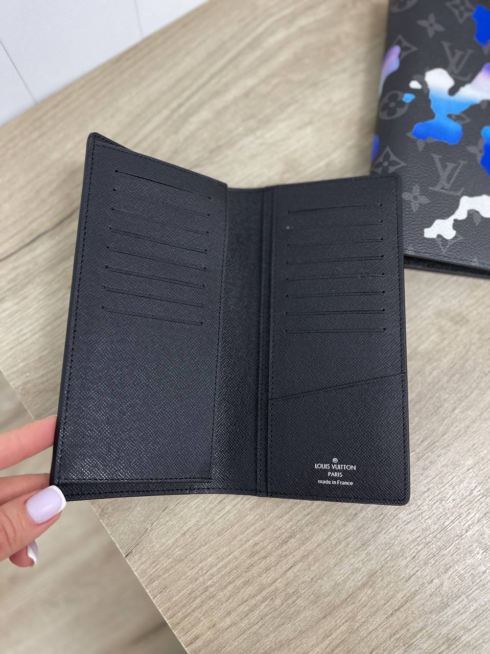 Купюрник стильный Louis Vuitton BP-28604 Купюрник стильный Louis Vuitton BP-28604