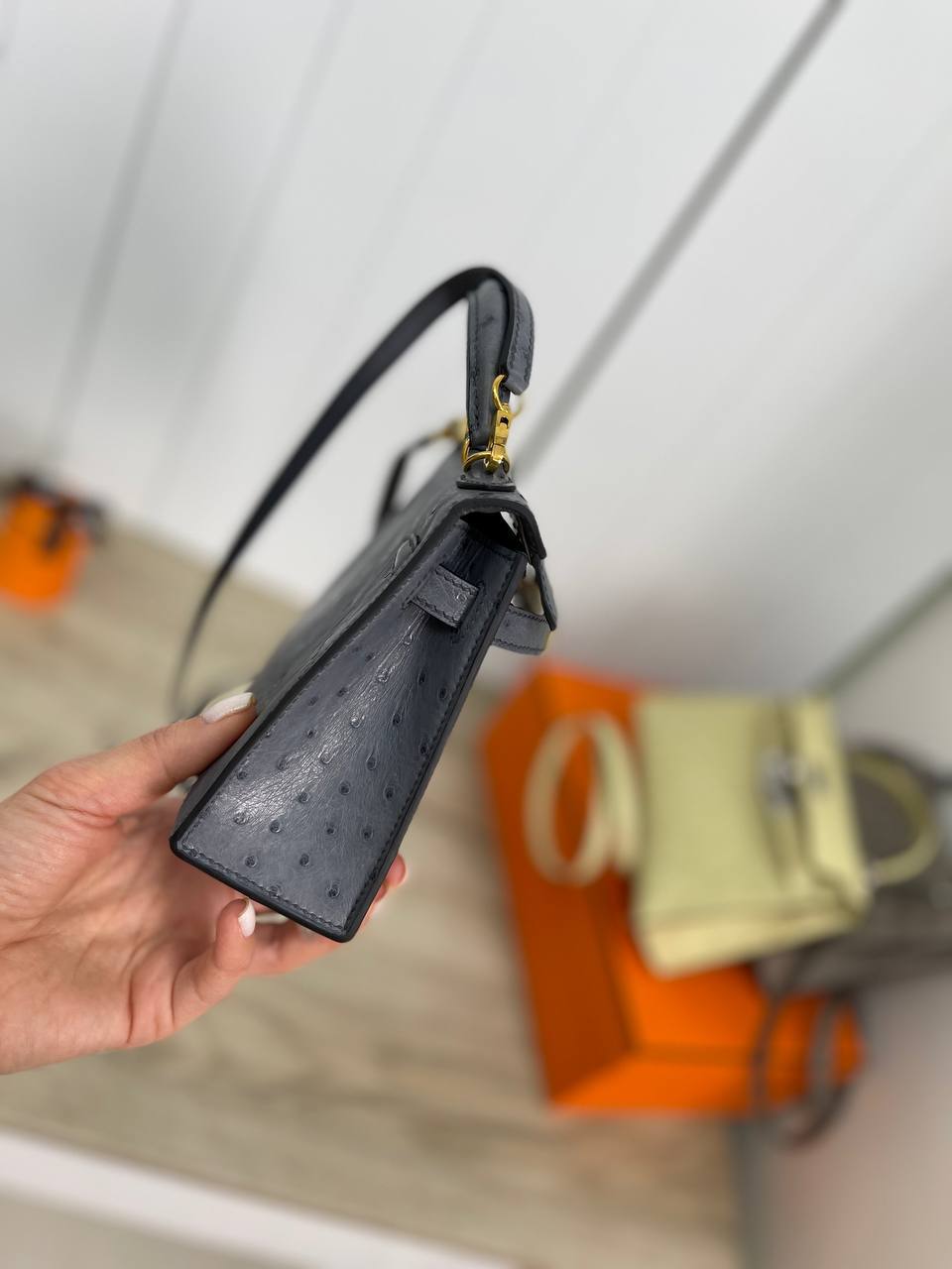 Трендовая сумка Kelly мини женская из кожи Ostrich, Hermes BP-25976 Трендовая сумка Kelly мини женская из кожи Ostrich, Hermes BP-25976