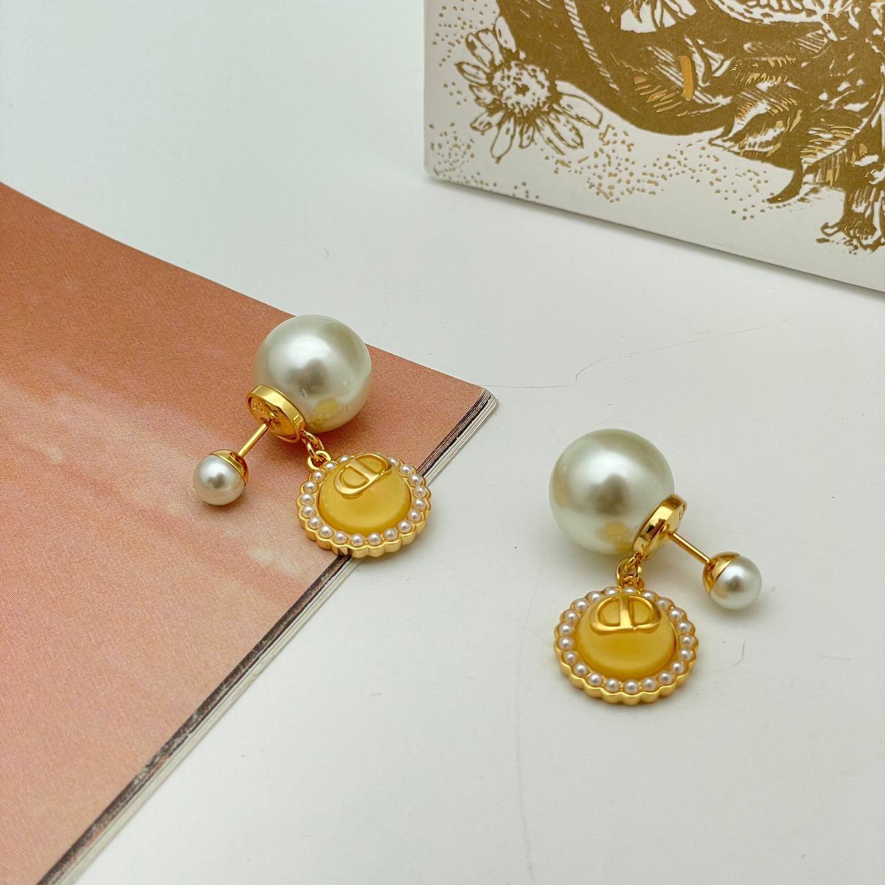 Элитные серьги Christian Dior BP-51597 Элитные серьги Christian Dior BP-51597