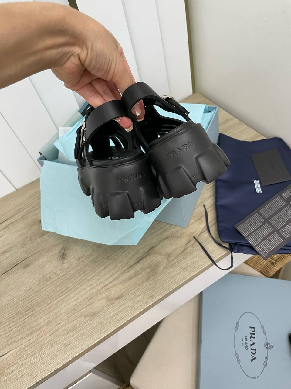 Сандалии премиум Prada BP-13489 Сандалии премиум Prada BP-13489