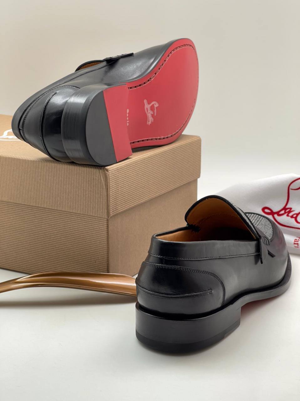 Кожаные лоферы Christian Louboutin BP-13559 Кожаные лоферы Christian Louboutin BP-13559