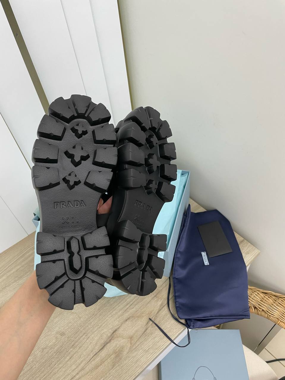 Сандалии премиум Prada BP-13489 Сандалии премиум Prada BP-13489