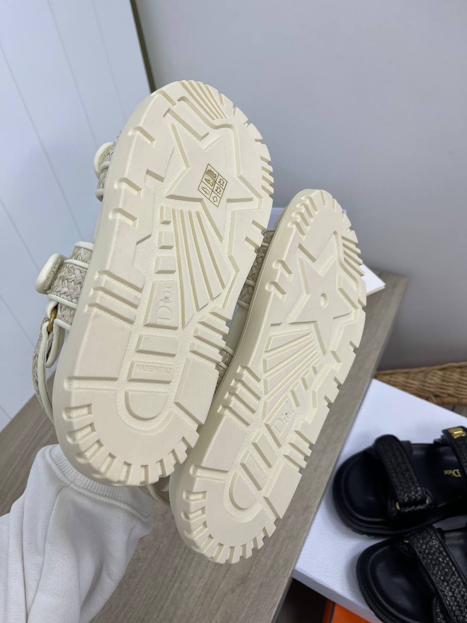 Премиум сандалии Christian Dior BP-50025 Премиум сандалии Christian Dior BP-50025