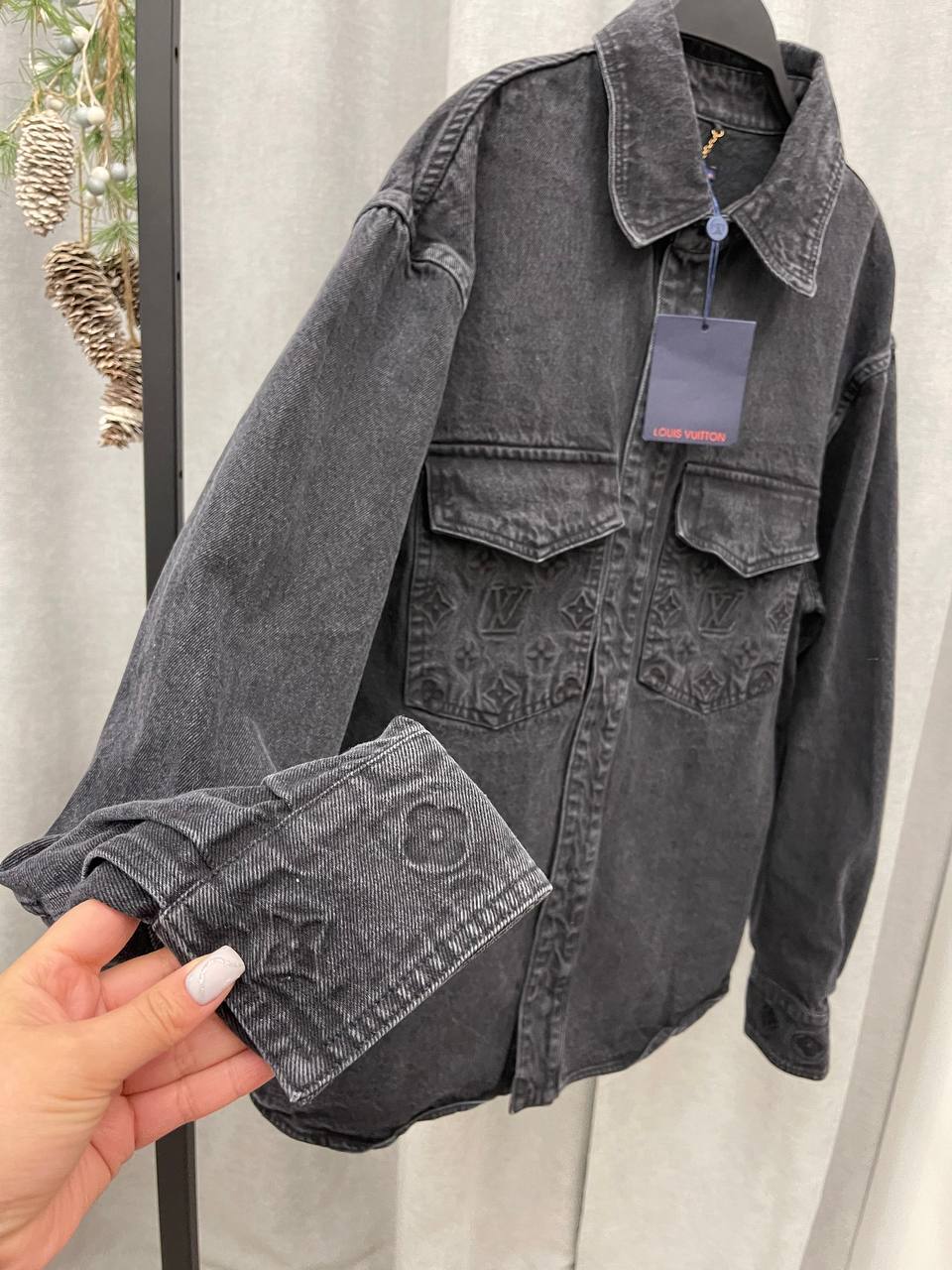 Рубашка Louis Vuitton коллекционная BP-45070 Рубашка Louis Vuitton коллекционная BP-45070