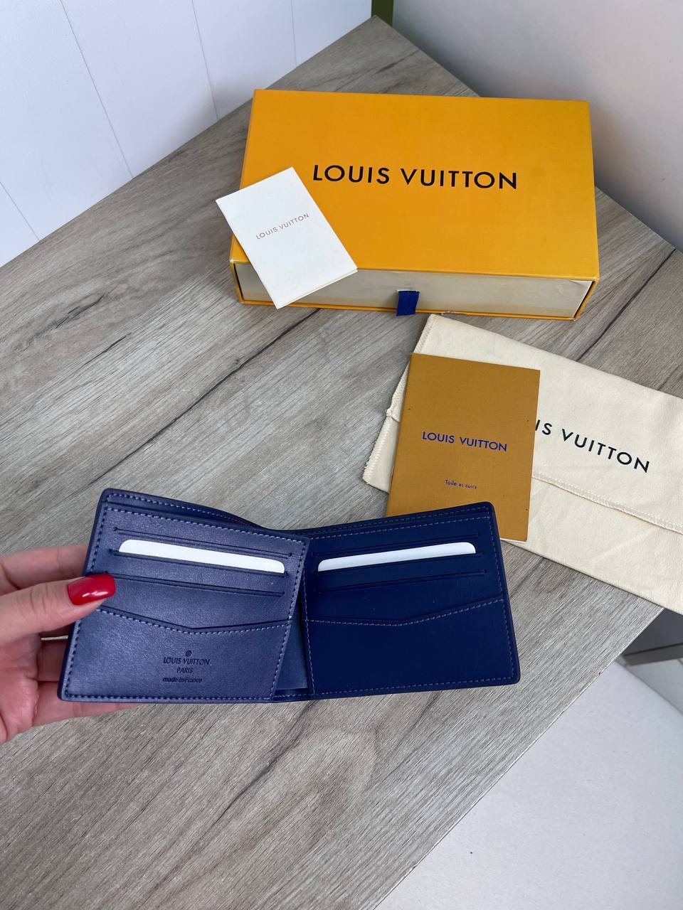 Портмоне люксовое Louis Vuitton BP-20556 Портмоне люксовое Louis Vuitton BP-20556