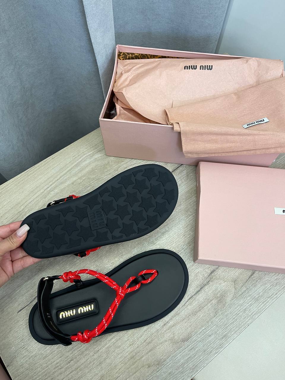 Коллекционные сандалии Miu Miu BP-51505 Коллекционные сандалии Miu Miu BP-51505