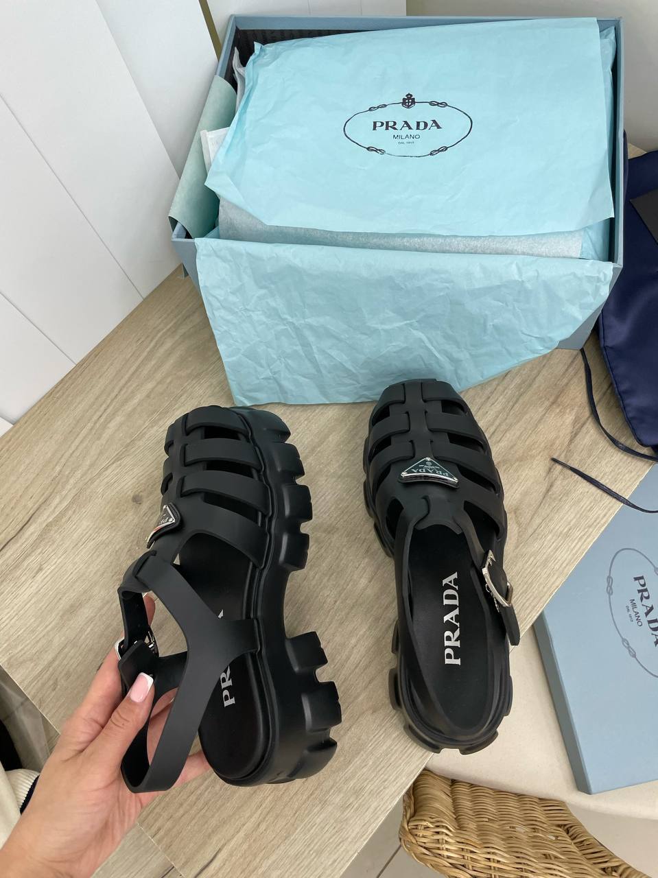 Сандалии премиум Prada BP-13489 Сандалии премиум Prada BP-13489