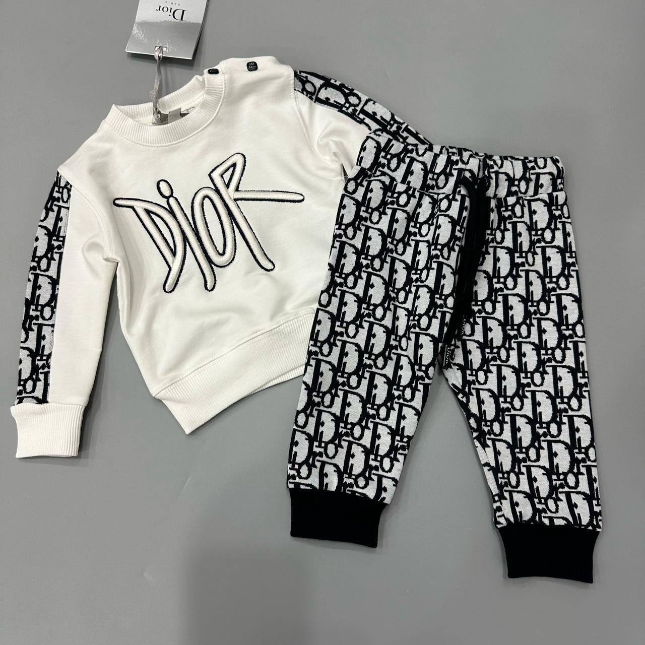 Костюм Christian Dior стильный BP-46238 Костюм Christian Dior стильный BP-46238