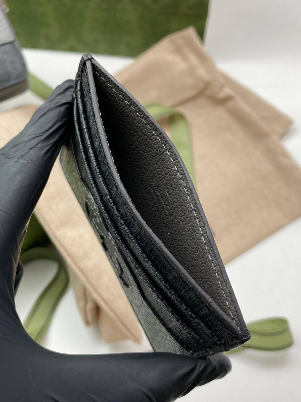 Визитница Gucci BP-42160 Визитница Gucci BP-42160