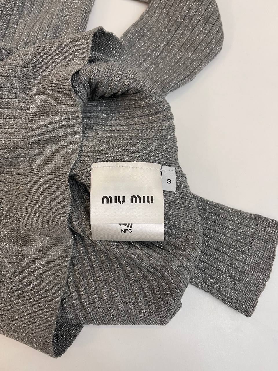 Премиум лонгслив Miu Miu BP-42529 Премиум лонгслив Miu Miu BP-42529