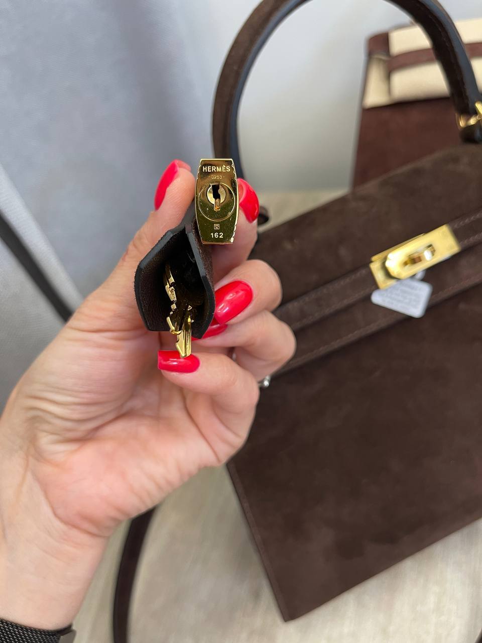 Трендовая женская сумка Kelly 25 PHW, Hermes BP-52450 Трендовая женская сумка Kelly 25 PHW, Hermes BP-52450