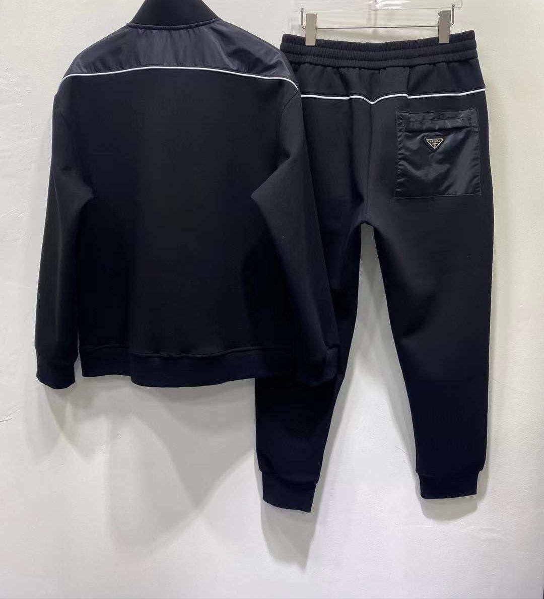 Спортивный костюм Prada BP-40879 Спортивный костюм Prada BP-40879