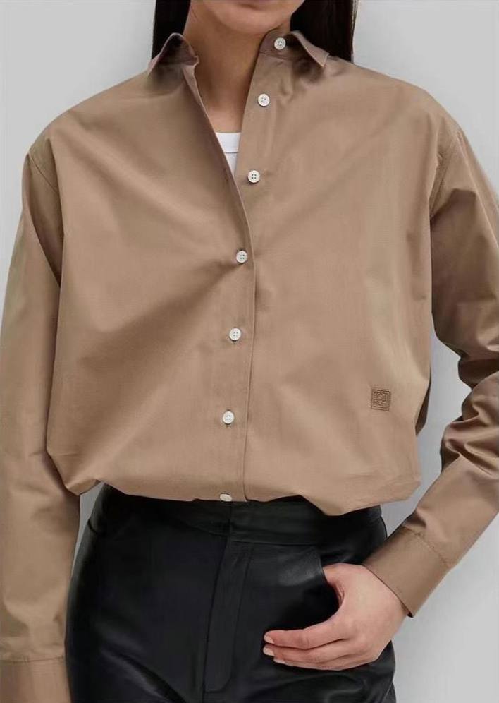 Трендовая рубашка Toteme BP-38421 Трендовая рубашка Toteme BP-38421