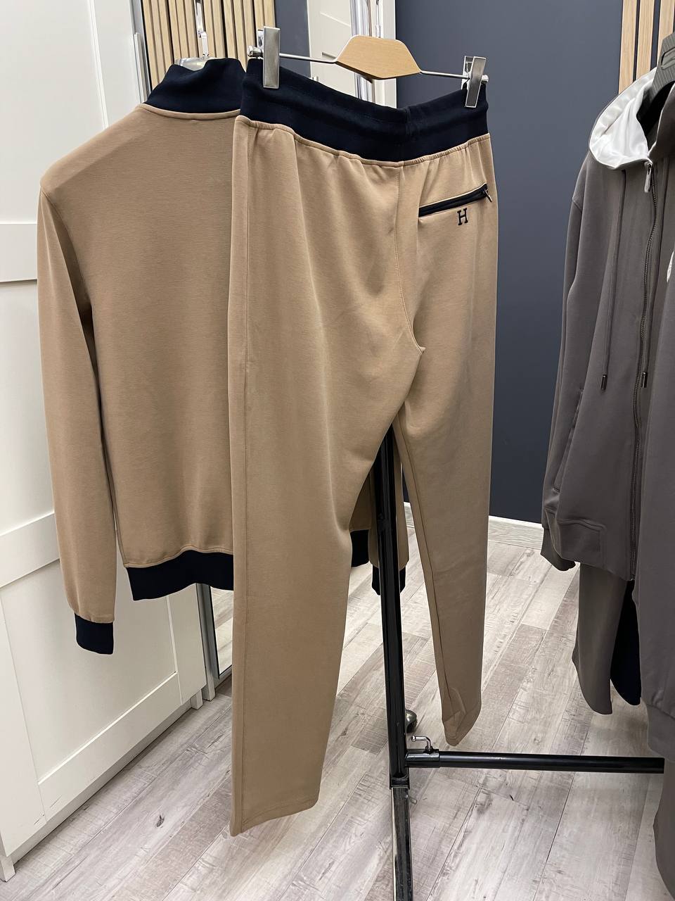 Спортивный костюм Hermes BP-46234 Спортивный костюм Hermes BP-46234