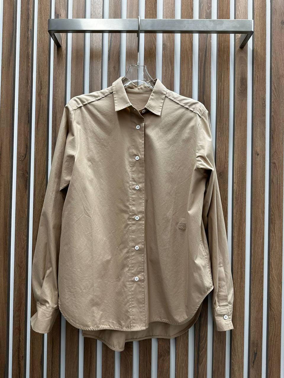 Трендовая рубашка Toteme BP-38421 Трендовая рубашка Toteme BP-38421