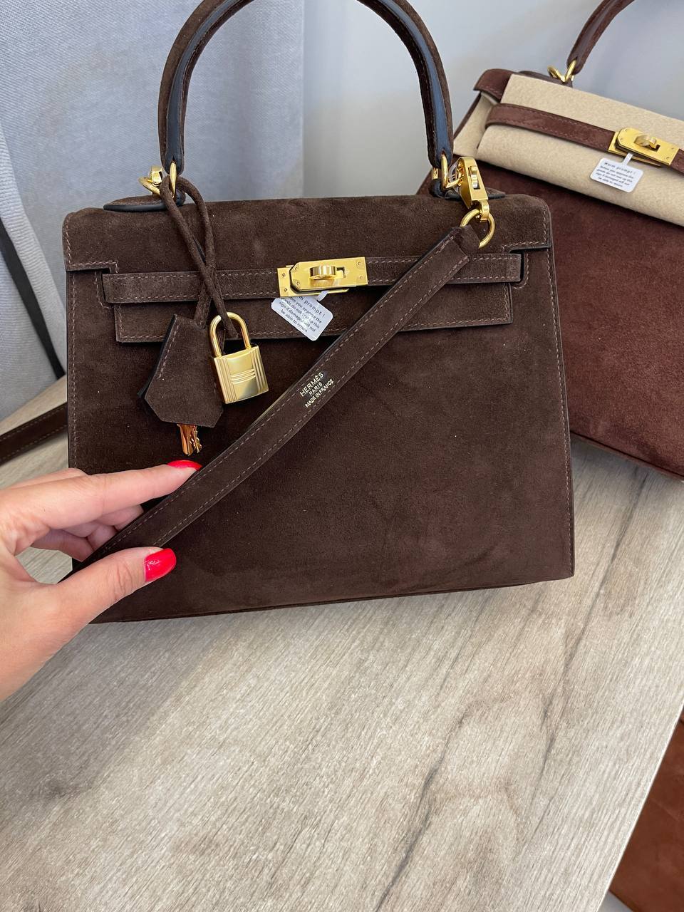 Трендовая женская сумка Kelly 25 PHW, Hermes BP-52450 Трендовая женская сумка Kelly 25 PHW, Hermes BP-52450