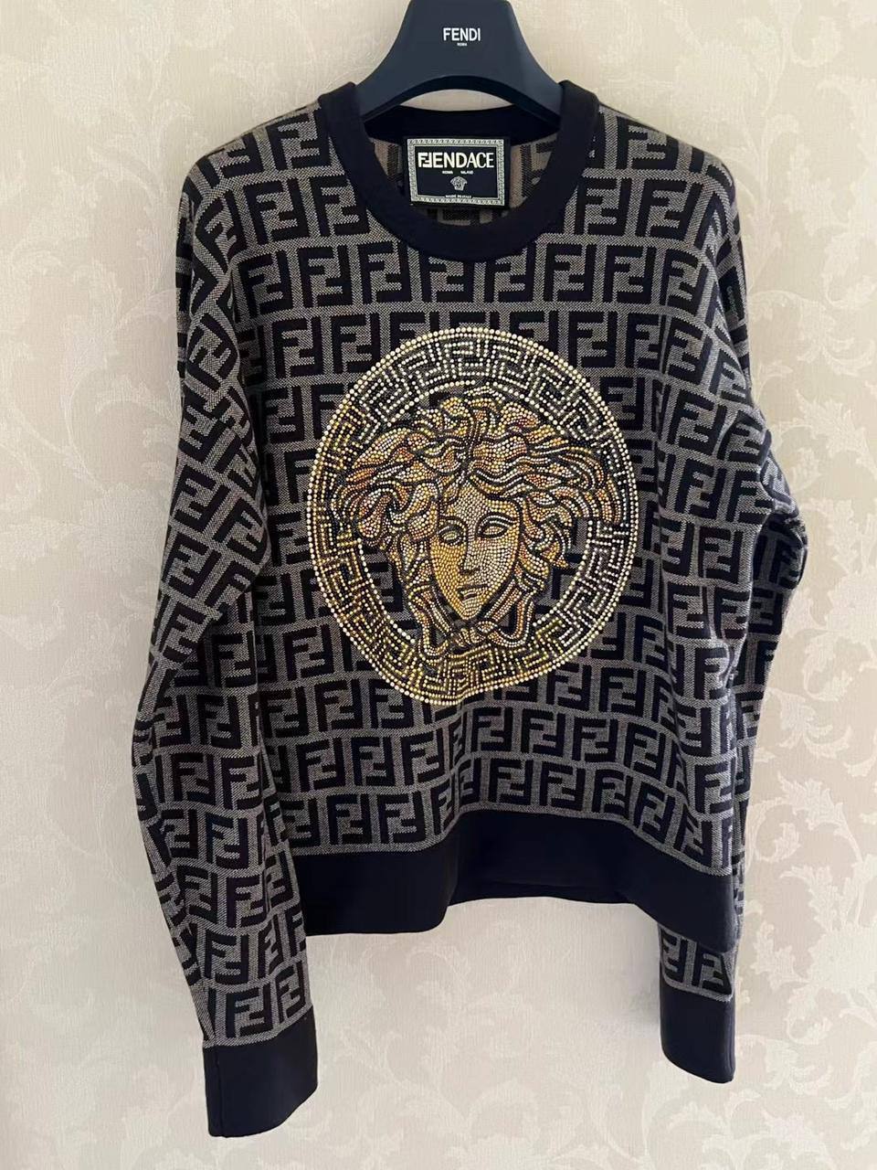 Лонгслив Fendi премиум BP-15926 Лонгслив Fendi премиум BP-15926