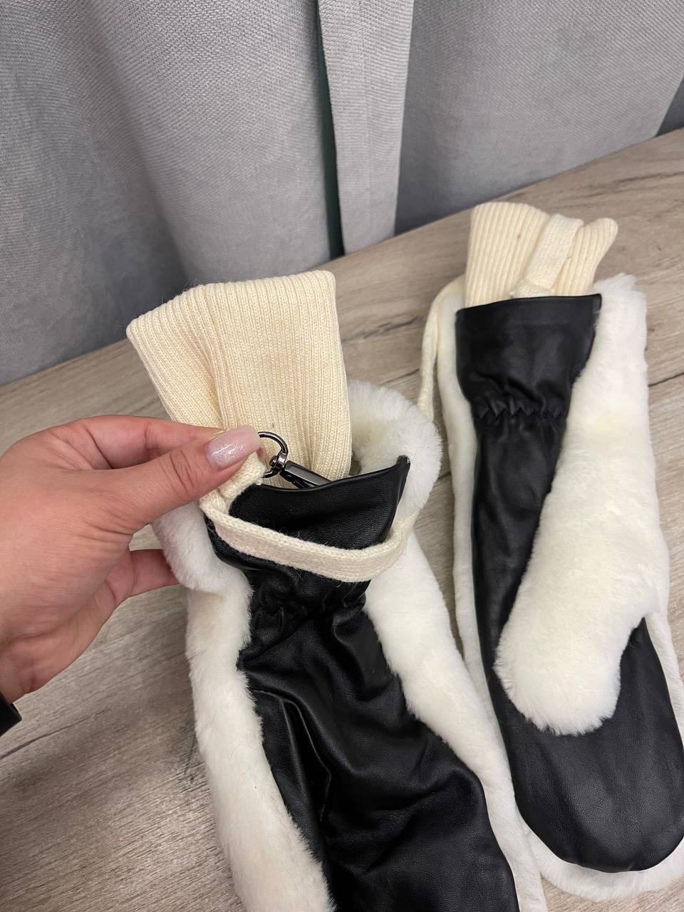 Варежки повседневные Chanel BP-43731 Варежки повседневные Chanel BP-43731