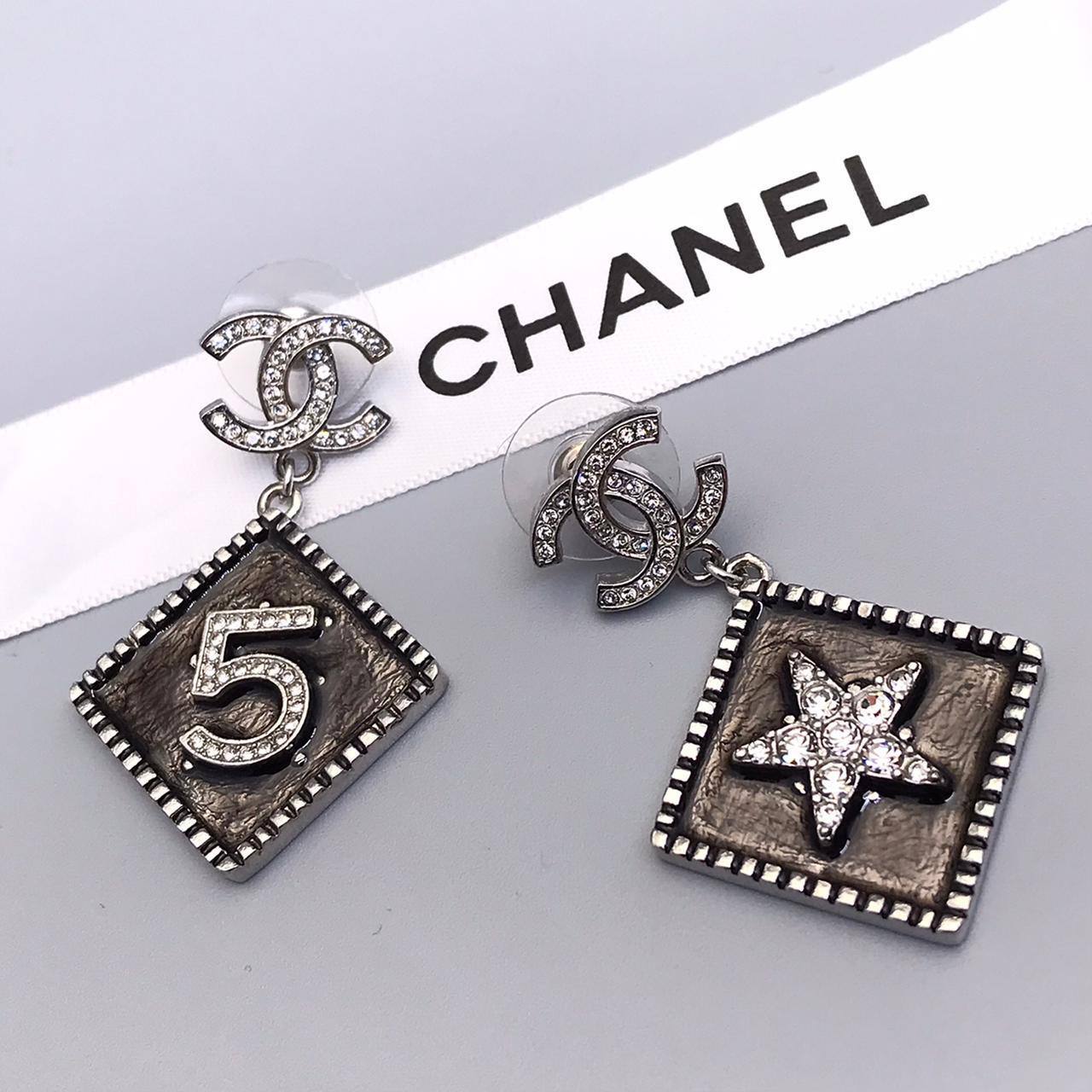 Трендовые серьги Chanel BP-28105 Трендовые серьги Chanel BP-28105
