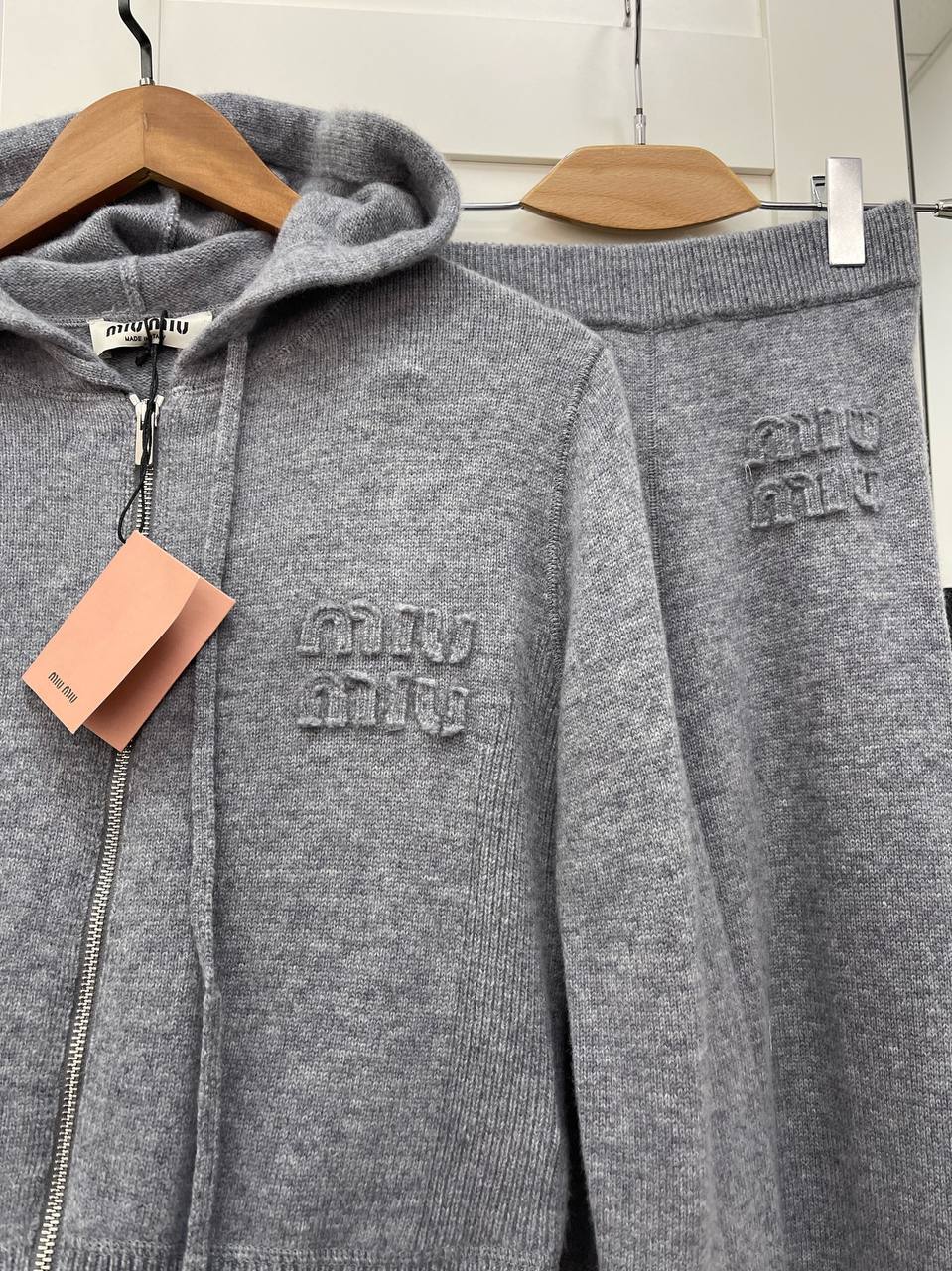 Женский костюм премиум Miu Miu BP-26071 Женский костюм премиум Miu Miu BP-26071